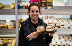 Tłusty Czwartek 2026 – kolejki, ceny, smaki i miejsca.